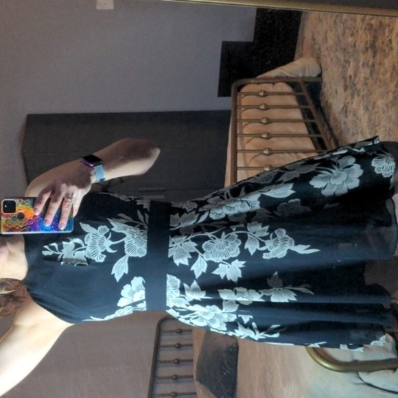 ISANI for Target Medium Black Flowy‎ Dress - Picture 2 of 4